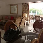 Oura Beach منتزه العطل البوفيرا