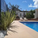 Oura Beach Semesterpark *