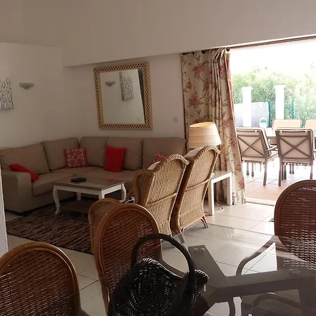 Holiday park Oura Beach *