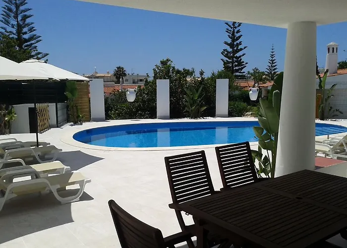 Oura Beach Αλμπουφέιρα