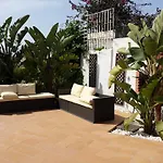Tatil parkı Oura Beach *