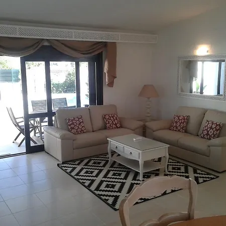 Oura Beach * Αλμπουφέιρα